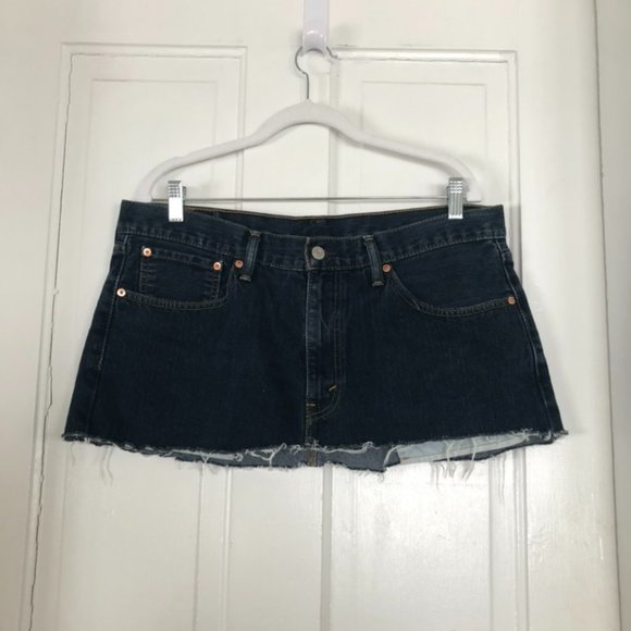 Levi’s 508 Low Waisted Micro Mini Skirt Size L - Picture 1 of 2